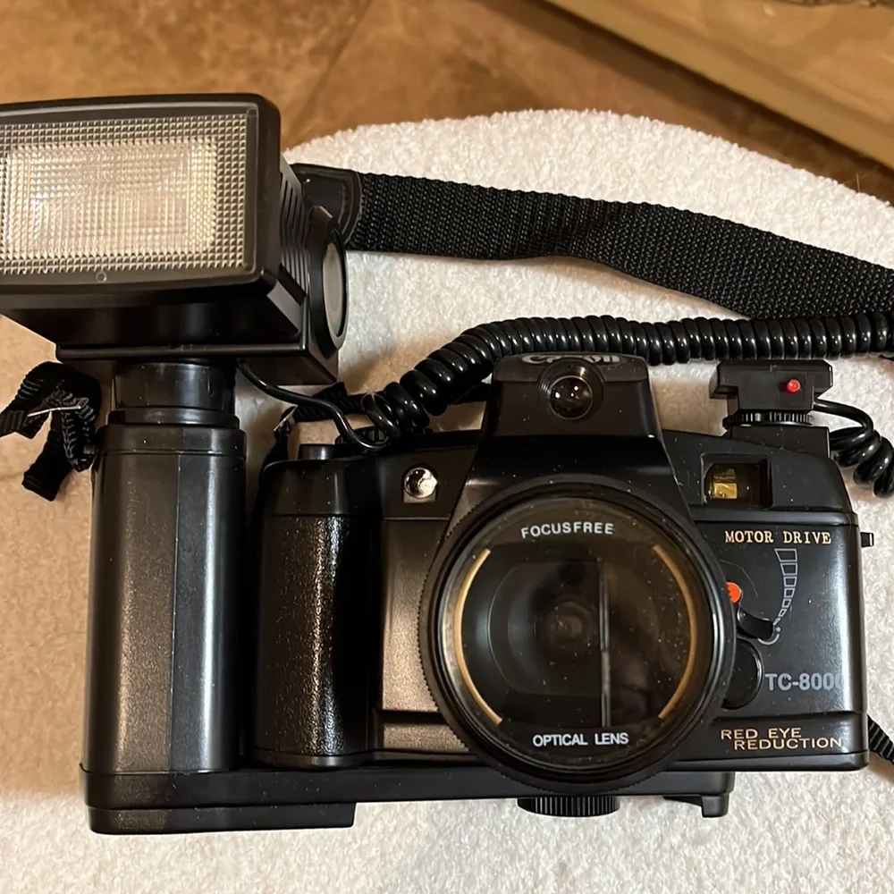 Vintage Canon TC-8000 Motor Drive Red Eye Reduction with flash & carry case